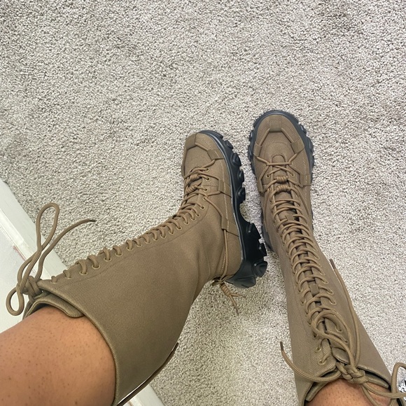 chunky canvas lace up platform boots - Picture 4 of 5